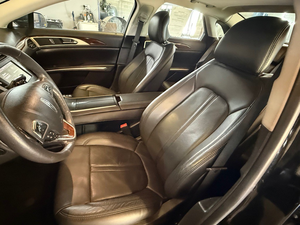 2014 Lincoln MKZ Image 13