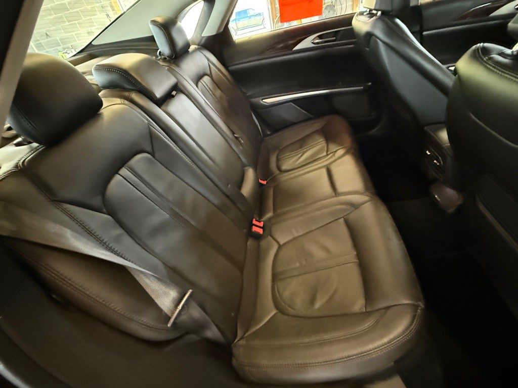 2014 Lincoln MKZ Image 19