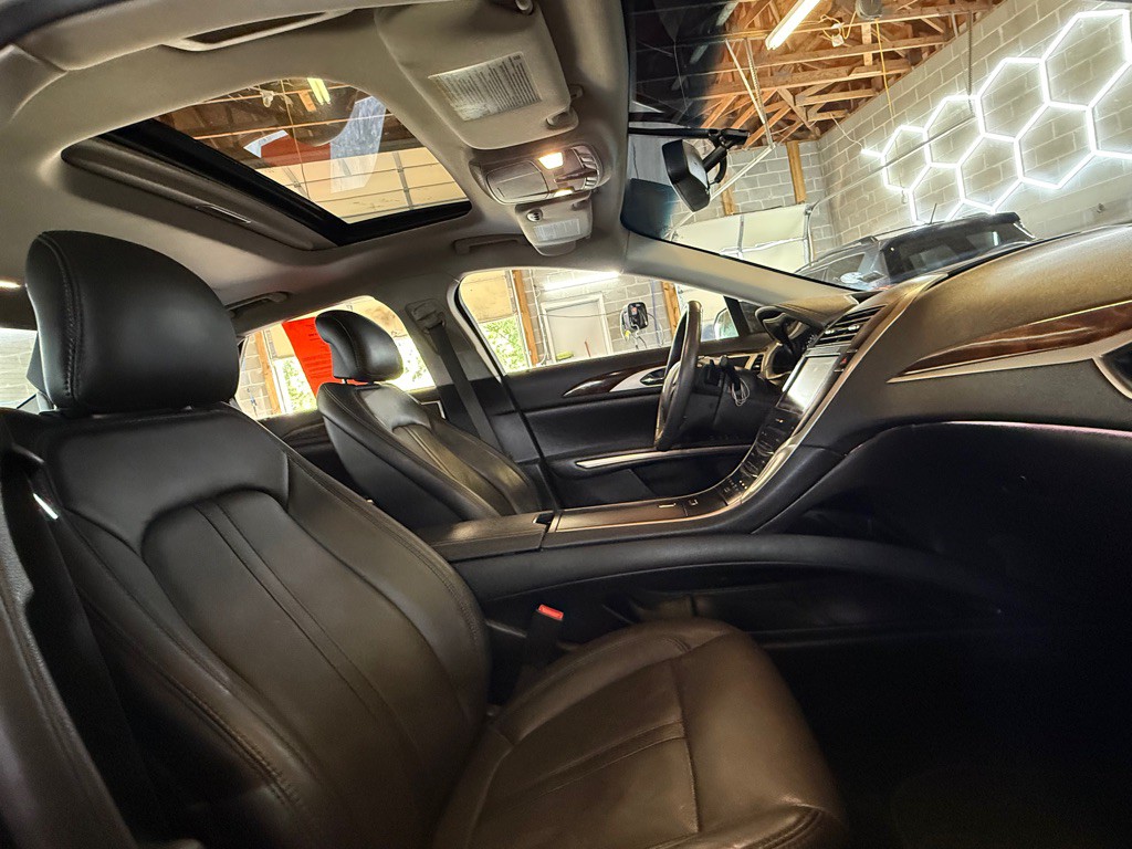 2014 Lincoln MKZ Image 21
