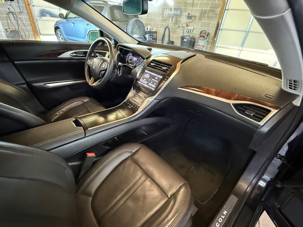 2014 Lincoln MKZ Image 22