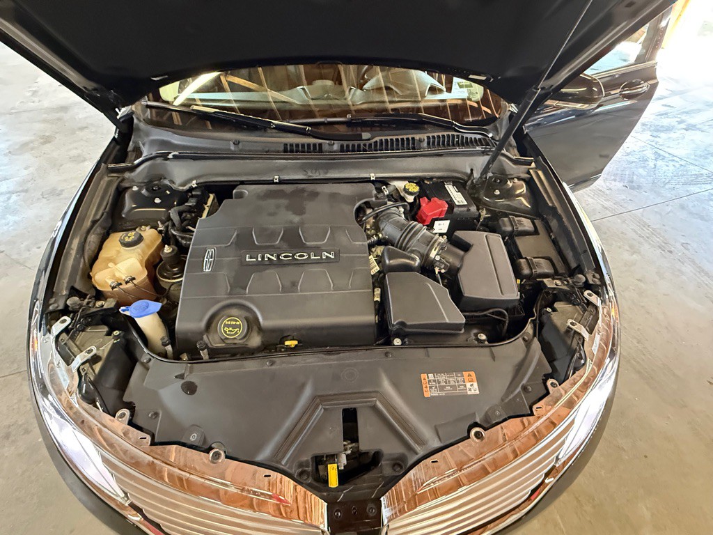 2014 Lincoln MKZ Image 24