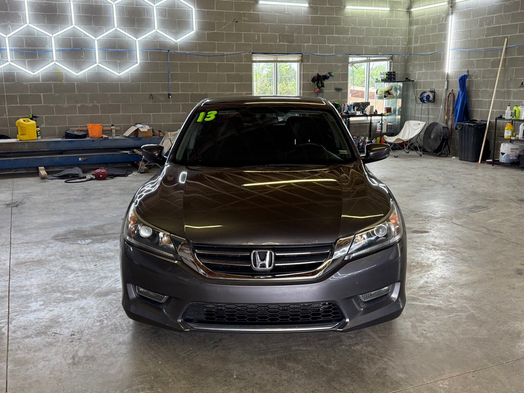 2013 Honda Accord Image 2
