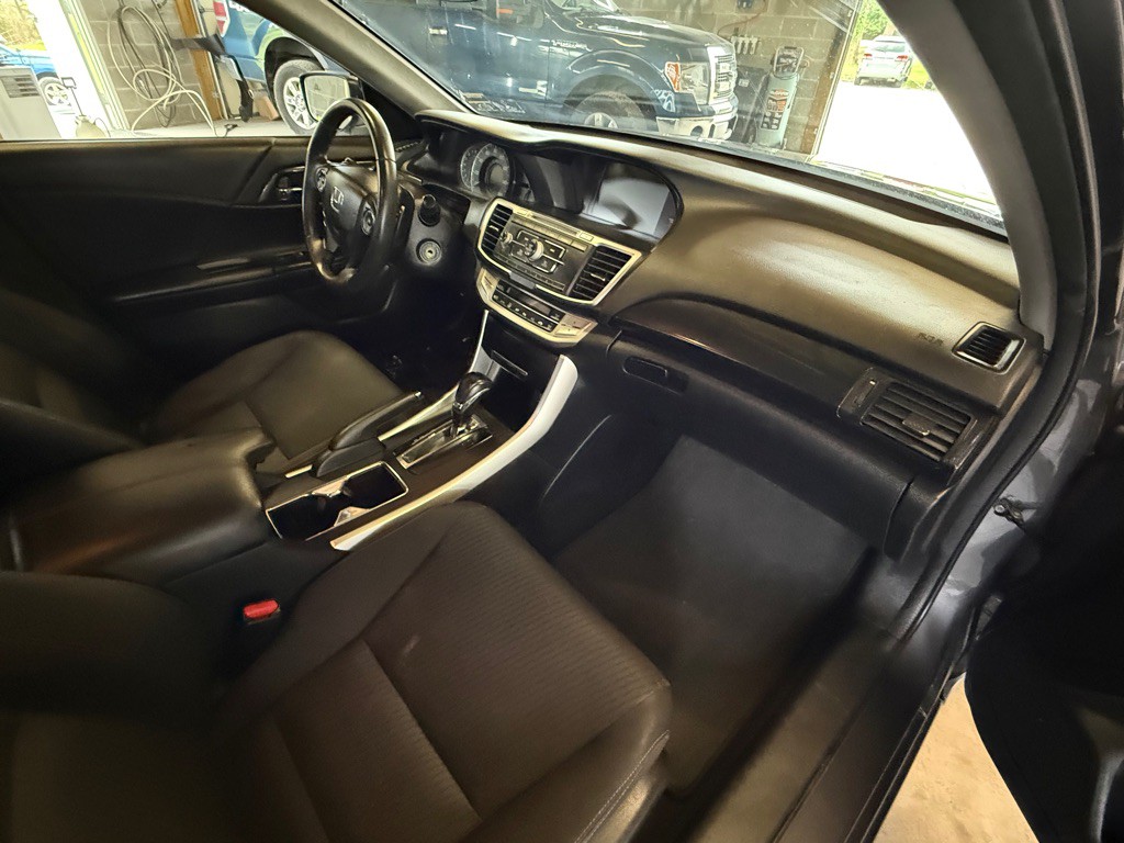 2013 Honda Accord Image 20