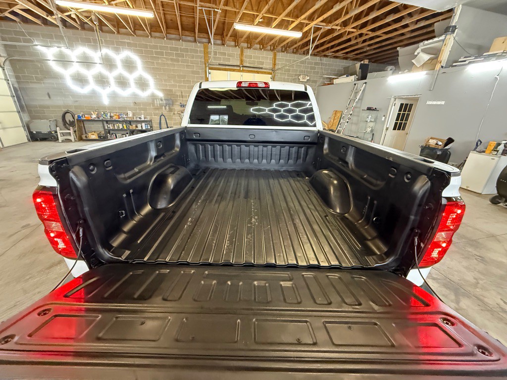 2018 Chevrolet Silverado 1500 Image 16