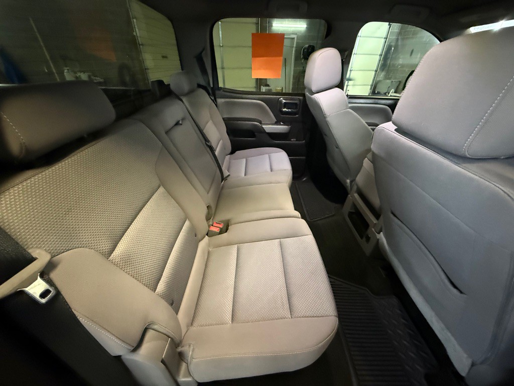 2018 Chevrolet Silverado 1500 Image 18