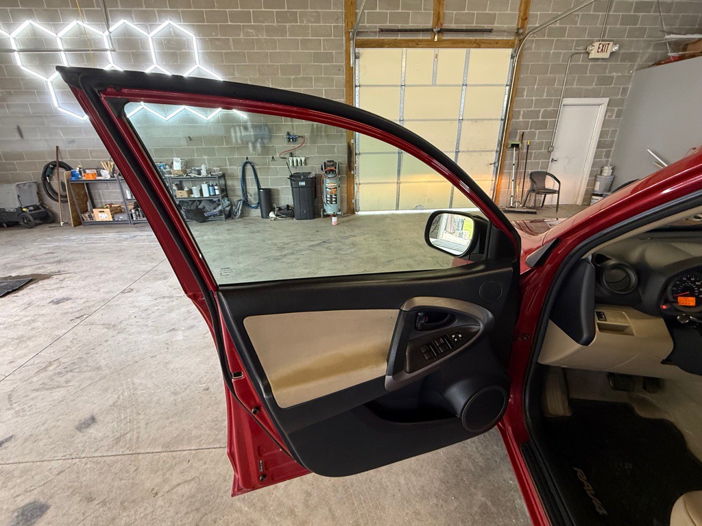 2012 Toyota Rav4 Image 13