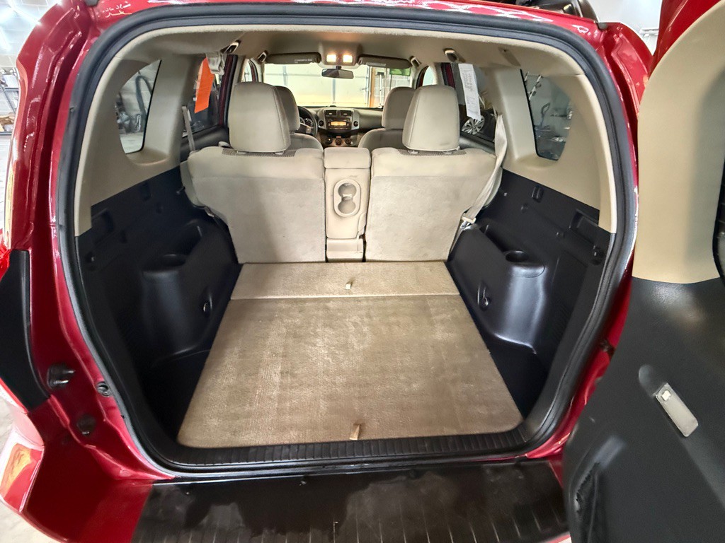 2012 Toyota Rav4 Image 16