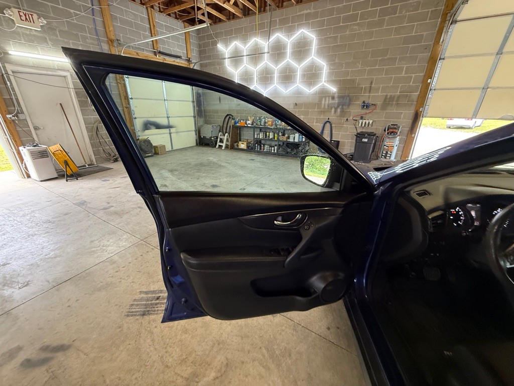 2018 Nissan Rogue Image 13