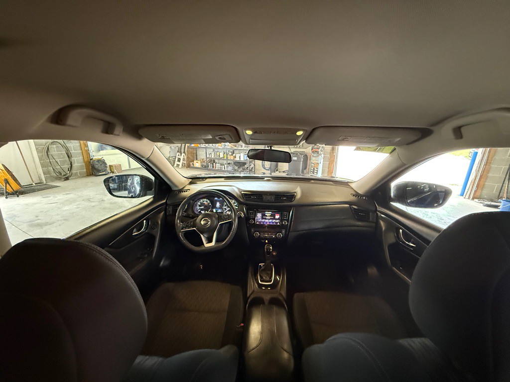 2018 Nissan Rogue Image 17