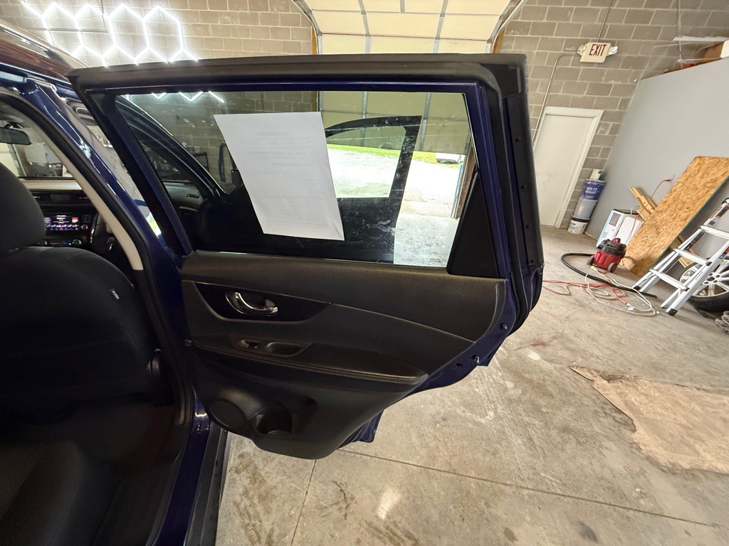 2018 Nissan Rogue Image 19