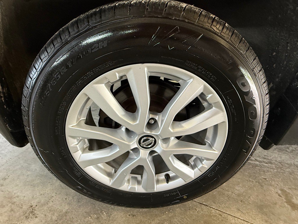 2018 Nissan Rogue Image 26