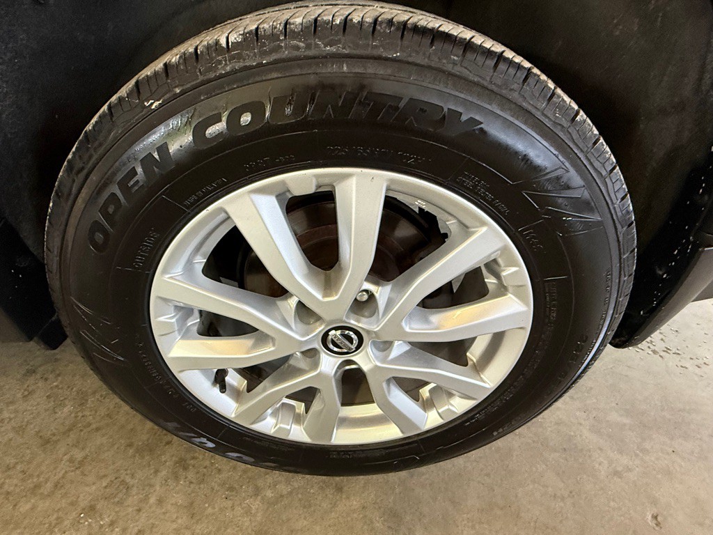 2018 Nissan Rogue Image 27