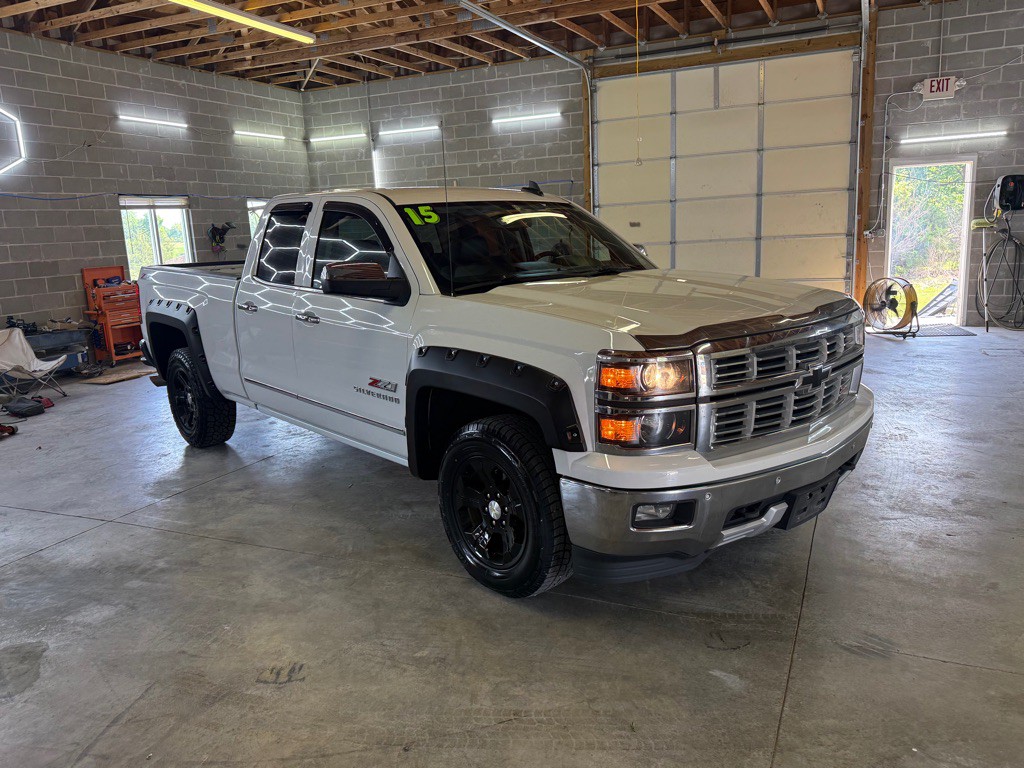2015 Chevrolet Silverado 1500 Image 3