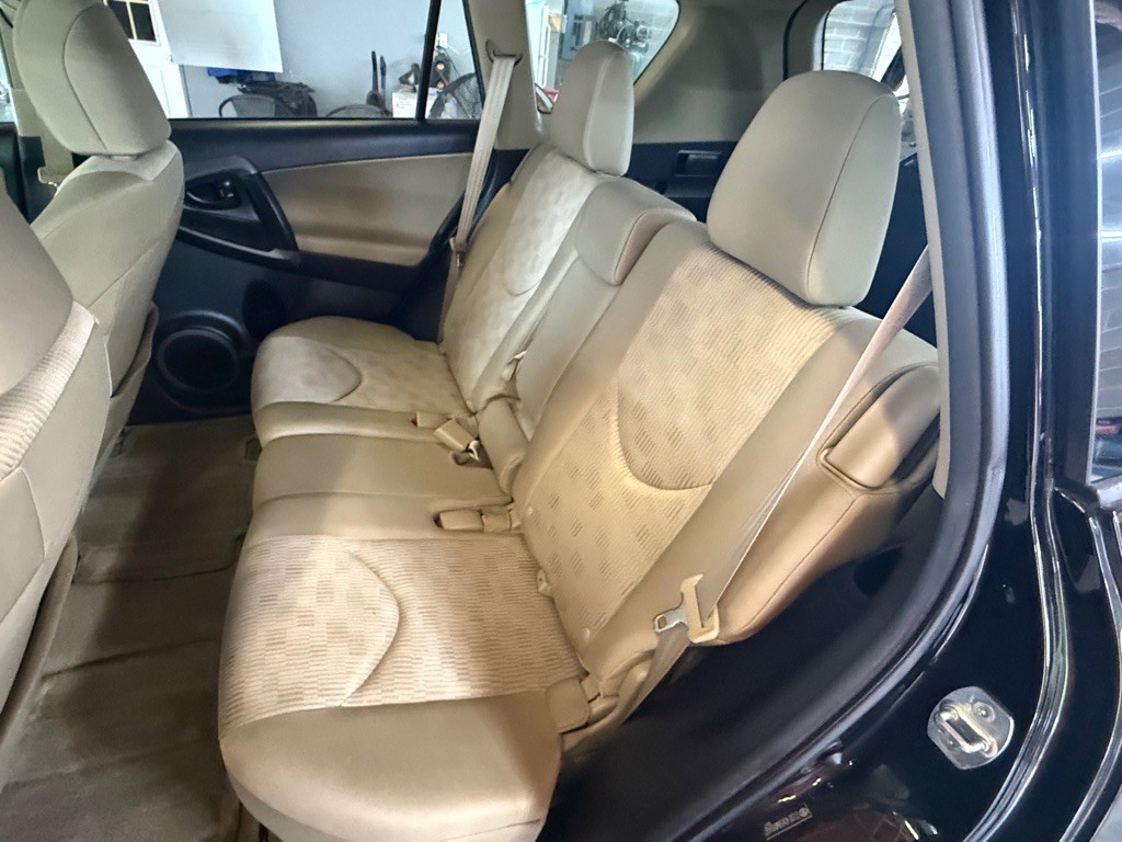 2011 Toyota Rav4 Image 14