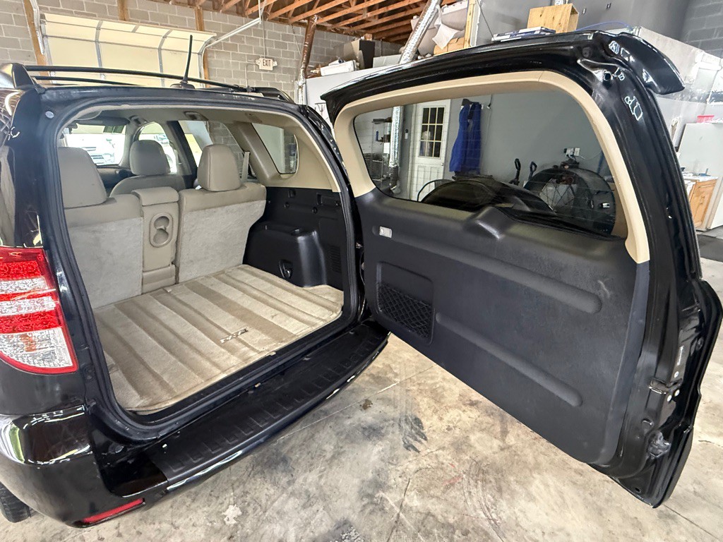 2011 Toyota Rav4 Image 16