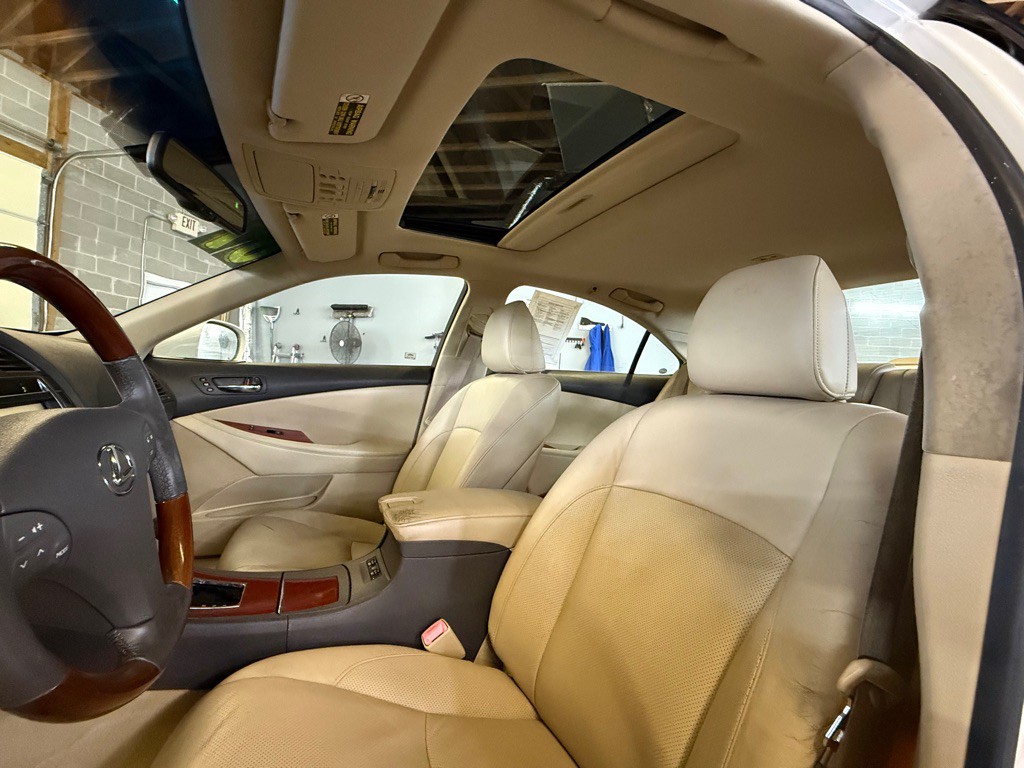 2007 Lexus ES Image 12