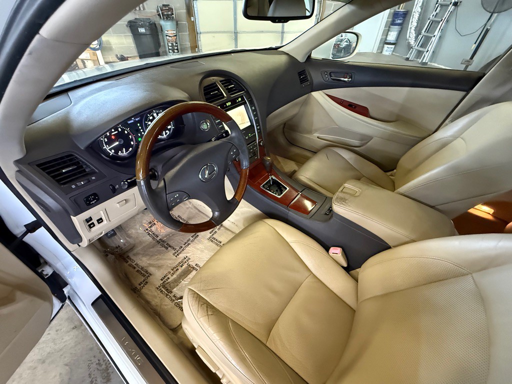 2007 Lexus ES Image 14