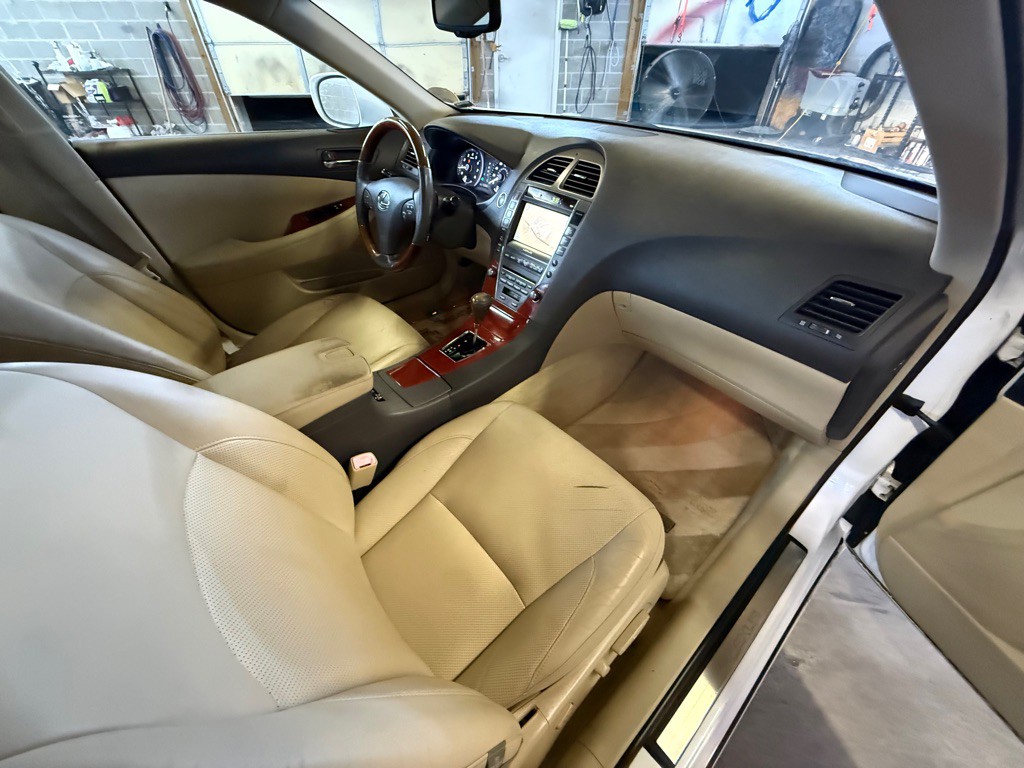 2007 Lexus ES Image 23