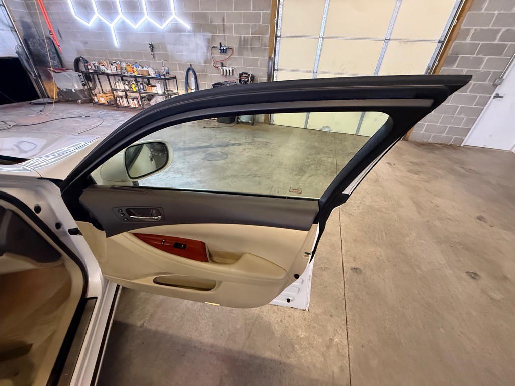 2007 Lexus ES Image 24