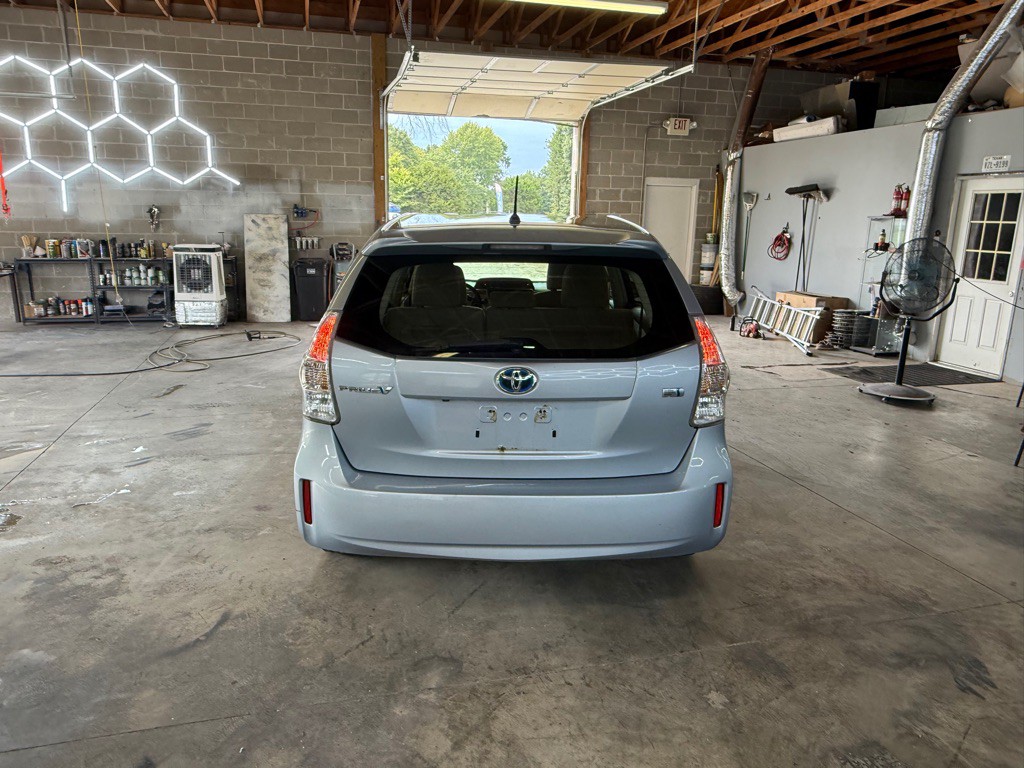 2012 Toyota Prius Image 6