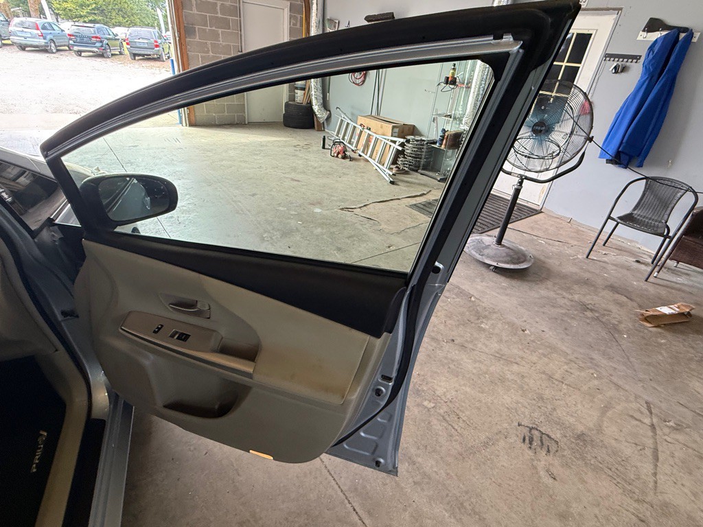 2012 Toyota Prius Image 22