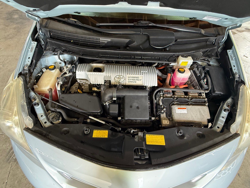 2012 Toyota Prius Image 24