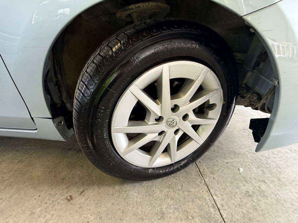 2012 Toyota Prius Image 26