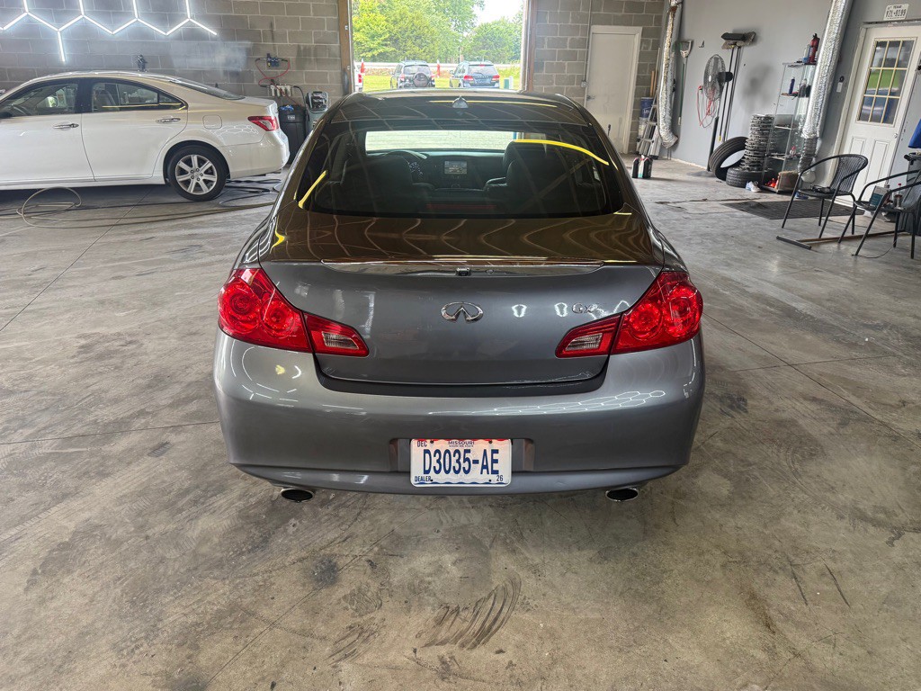2011 INFINITI G25 Image 6