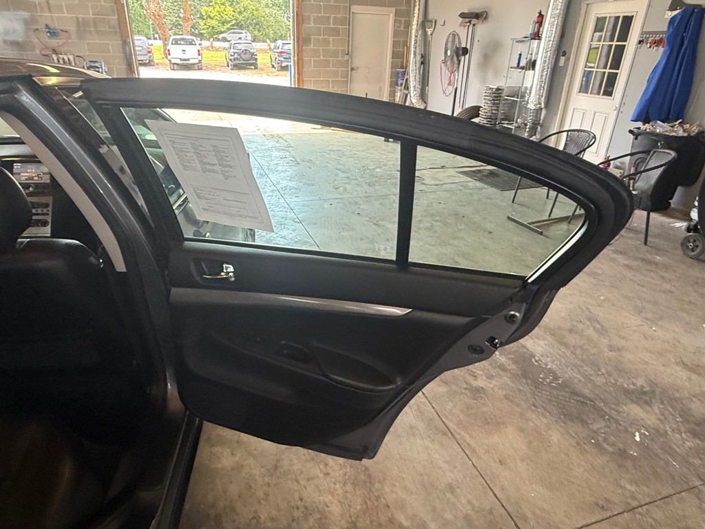 2011 INFINITI G25 Image 20