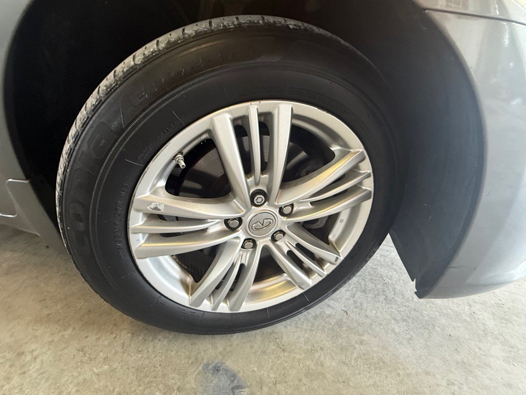 2011 INFINITI G25 Image 26