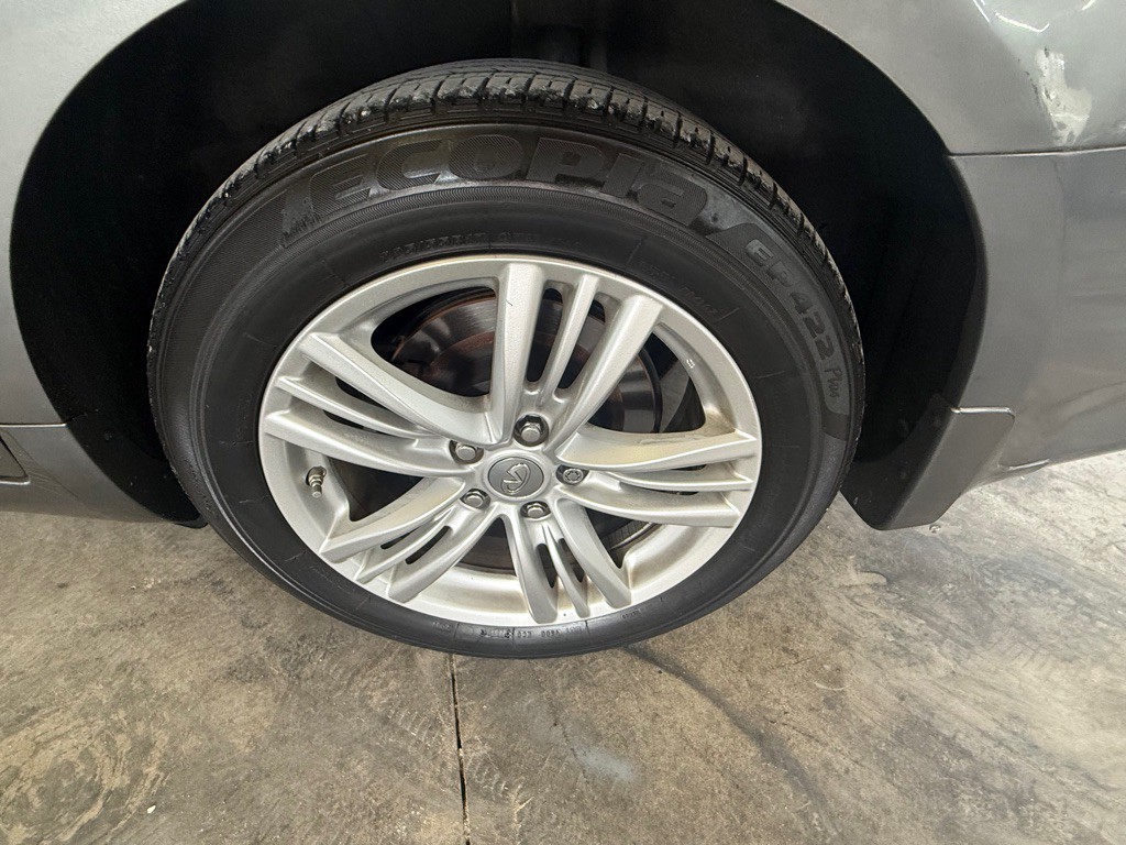 2011 INFINITI G25 Image 28