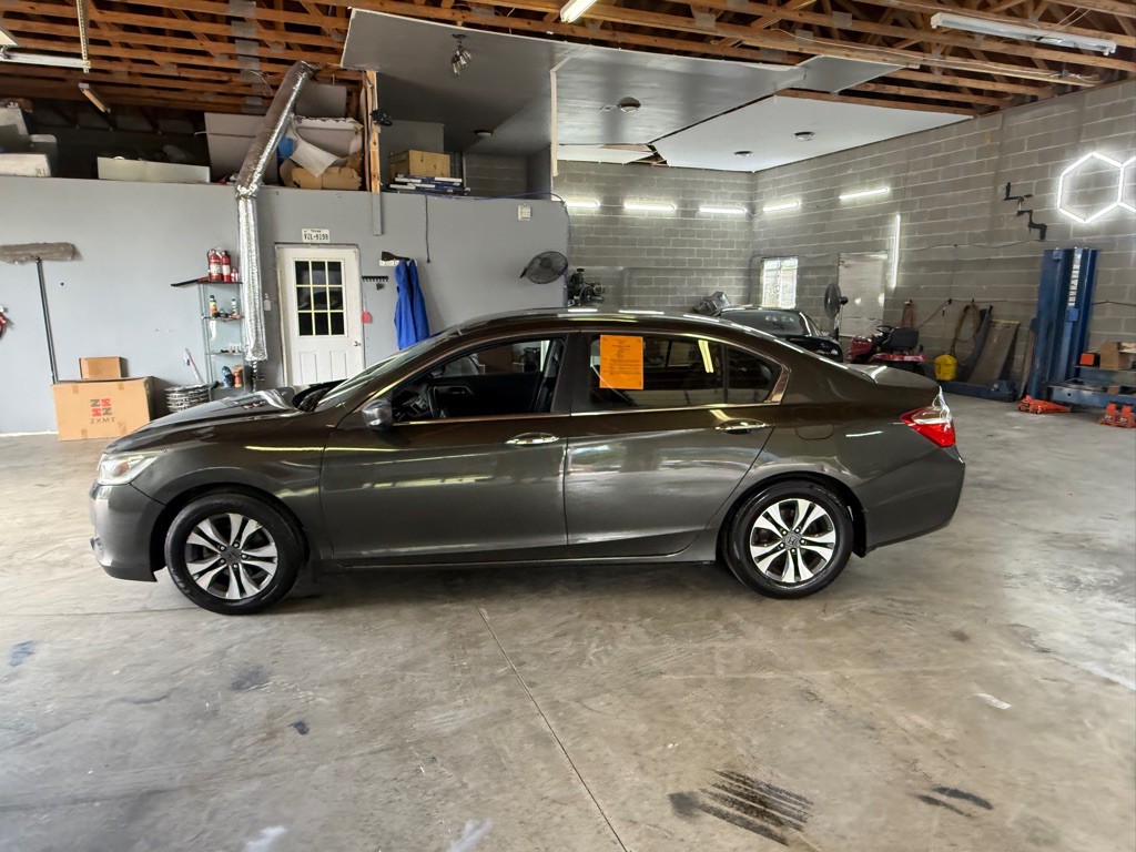2013 Honda Accord Image 8