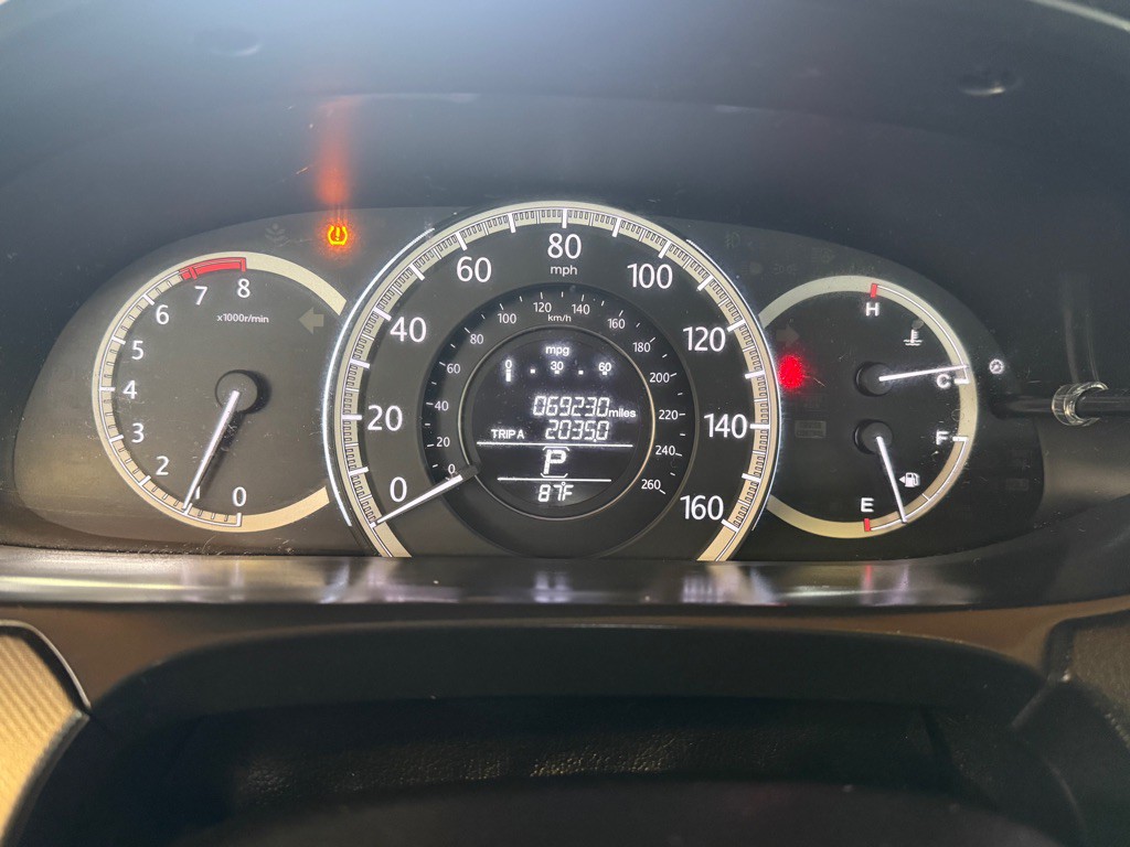 2013 Honda Accord Image 9