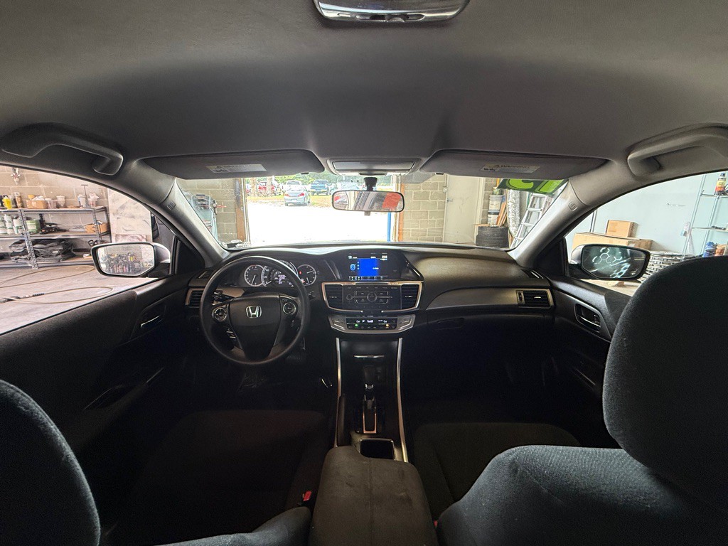 2013 Honda Accord Image 17