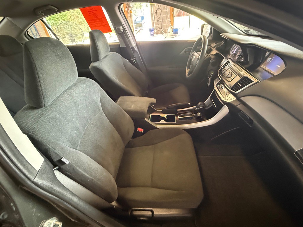 2013 Honda Accord Image 21