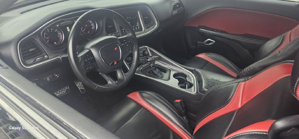 2019 Dodge Challenger Image 5