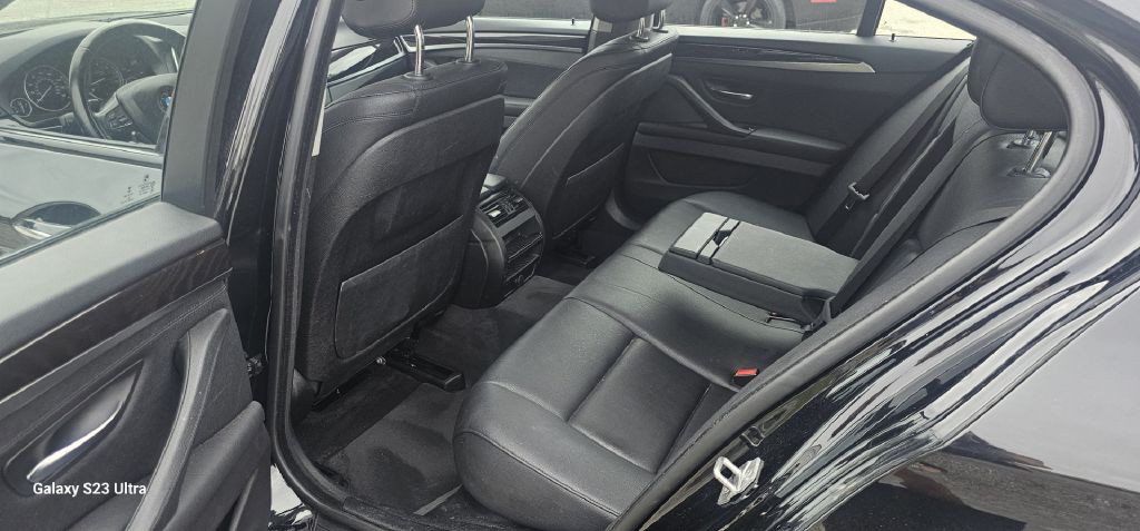 2016 BMW 5 Series Image 4