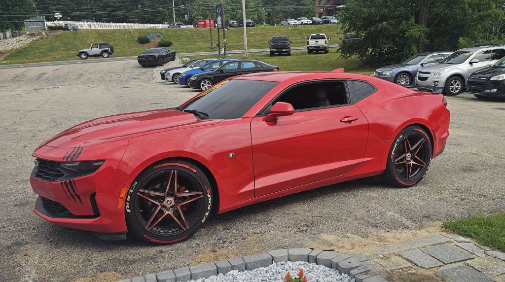 2020 Chevrolet Camaro Image 2