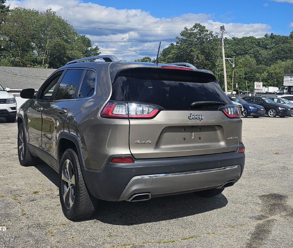 2019 Jeep Cherokee Image 2