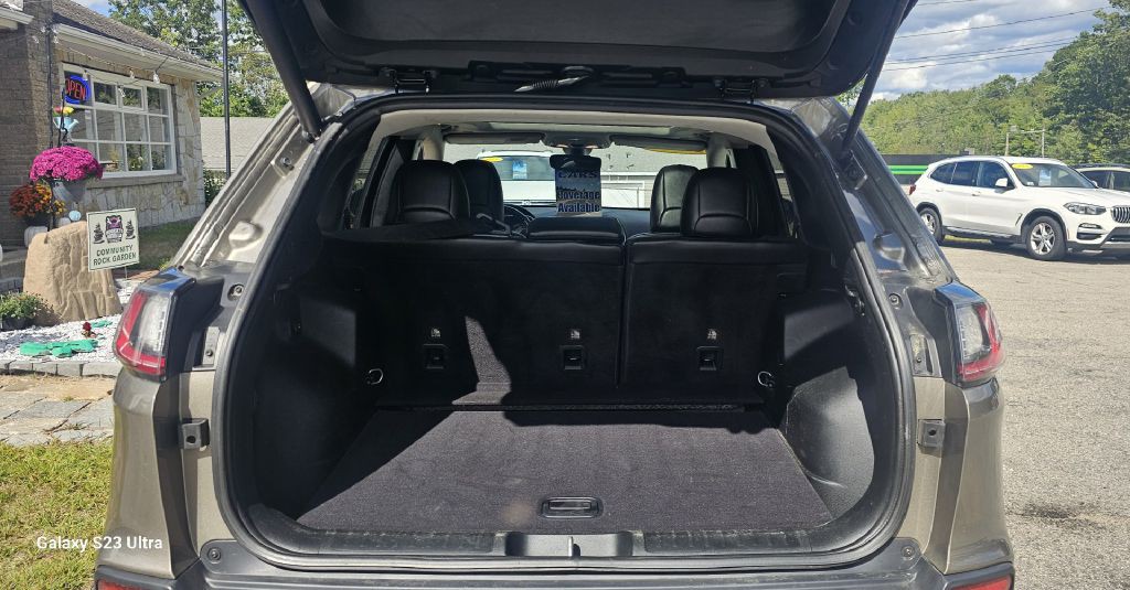 2019 Jeep Cherokee Image 4
