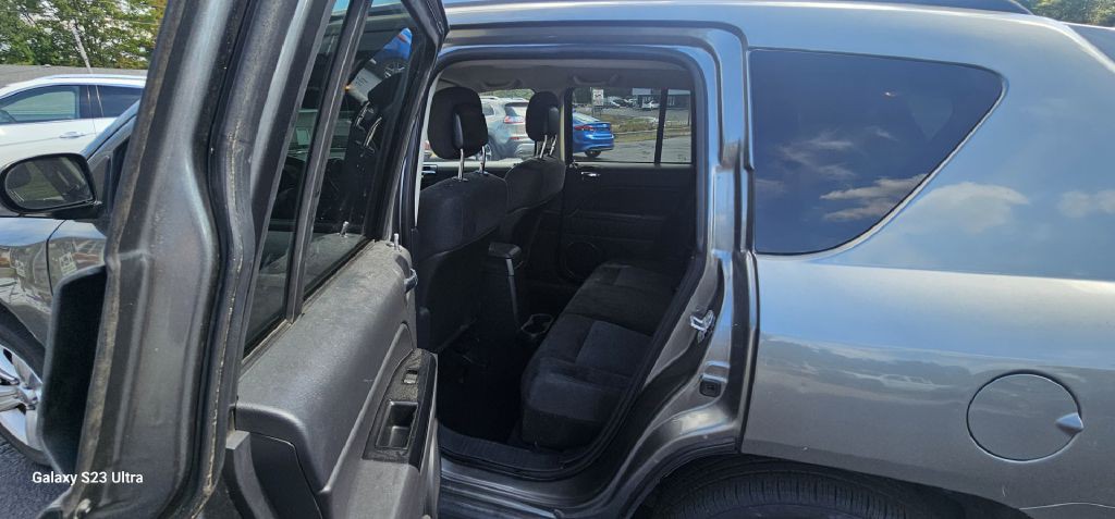 2012 Jeep Compass Image 5