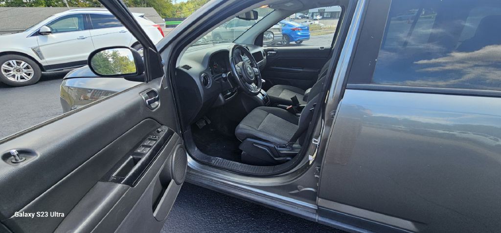 2012 Jeep Compass Image 7