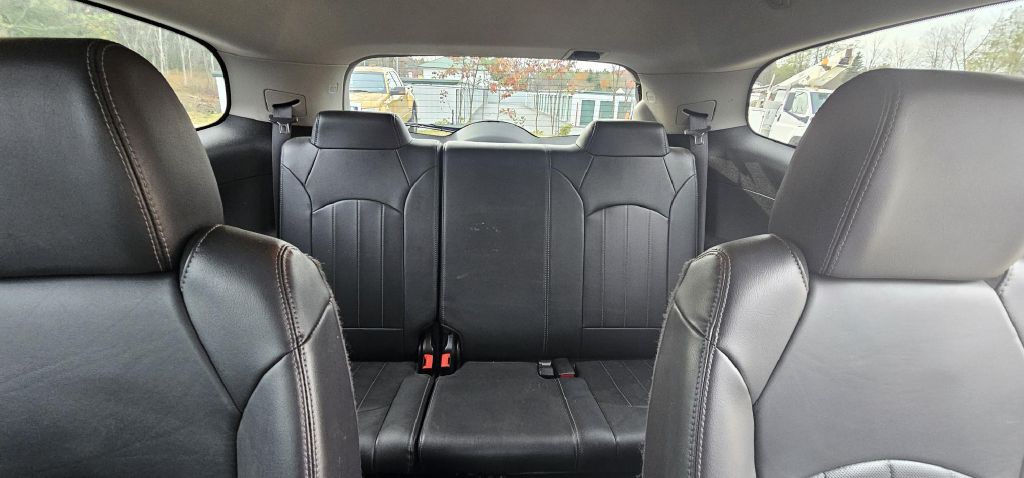 2015 Buick Enclave Image 6