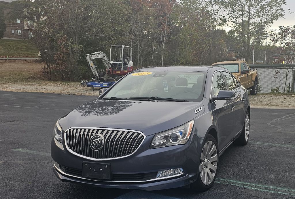 2015 Buick Lacrosse Image 2