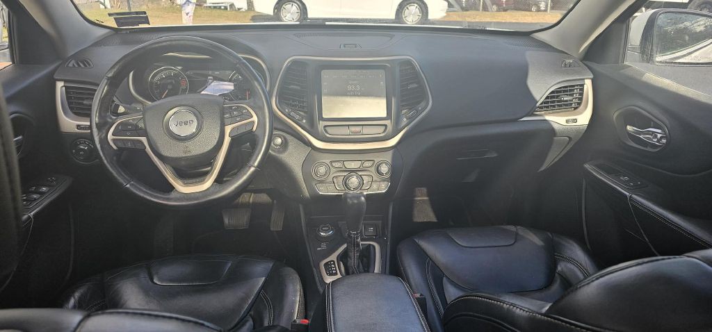 2017 Jeep Cherokee Image 6