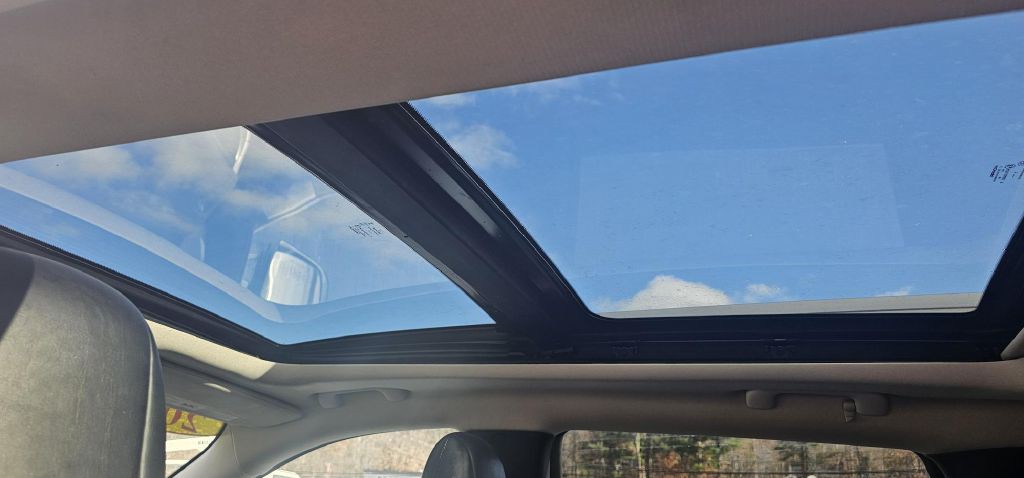 2017 Jeep Cherokee Image 7