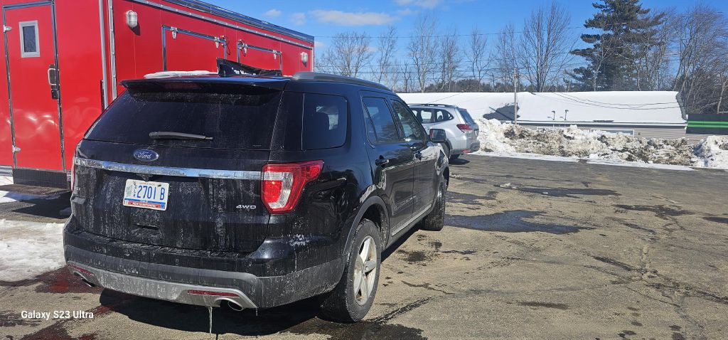 2017 Ford Explorer Image 4