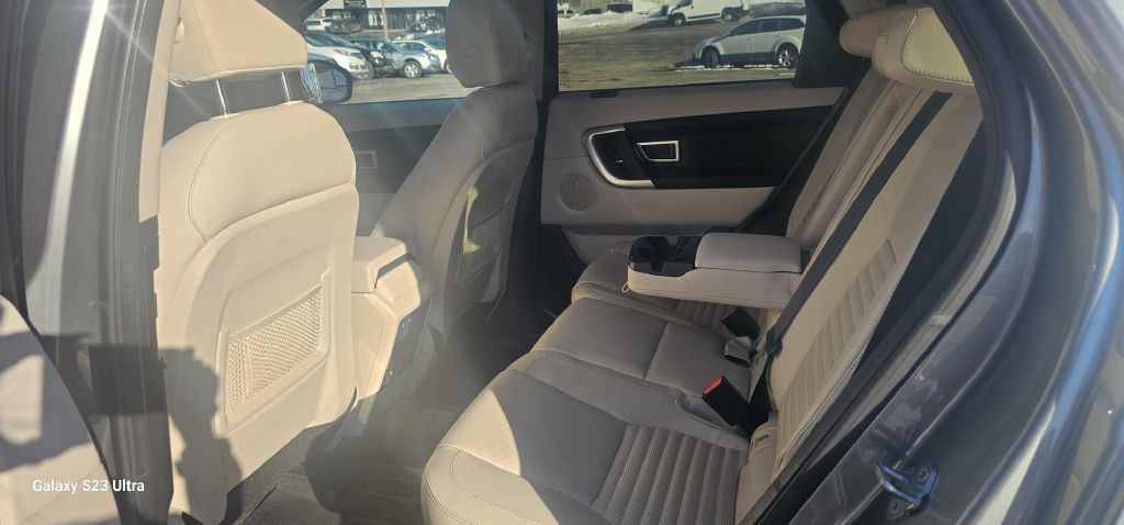 2017 Land Rover Discovery Sport Image 6