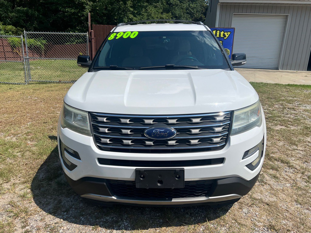 2017 Ford Explorer Image 2