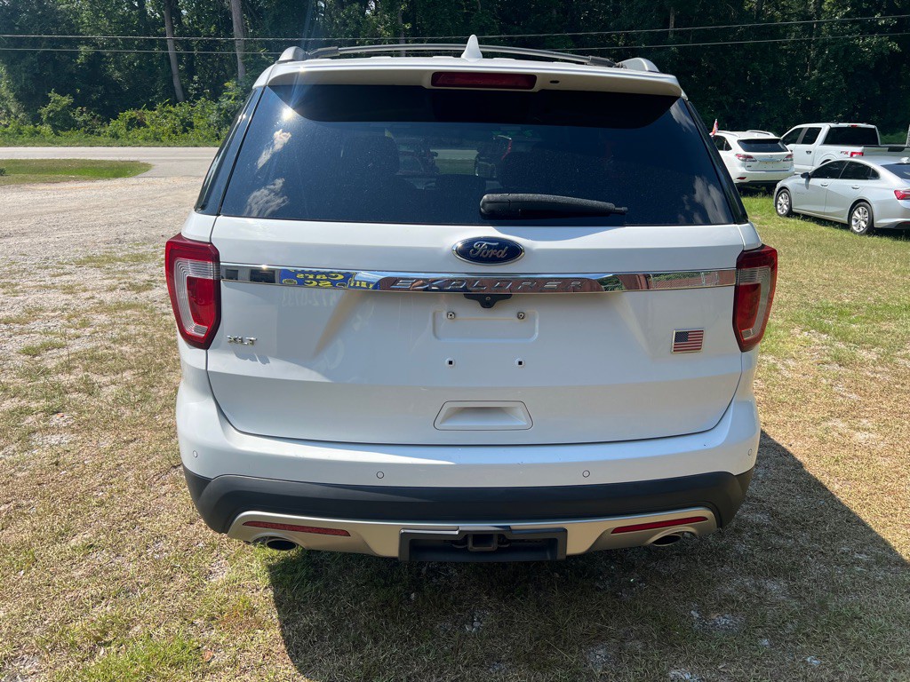 2017 Ford Explorer Image 5